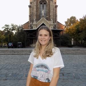 Meet your Posher, Sabrina